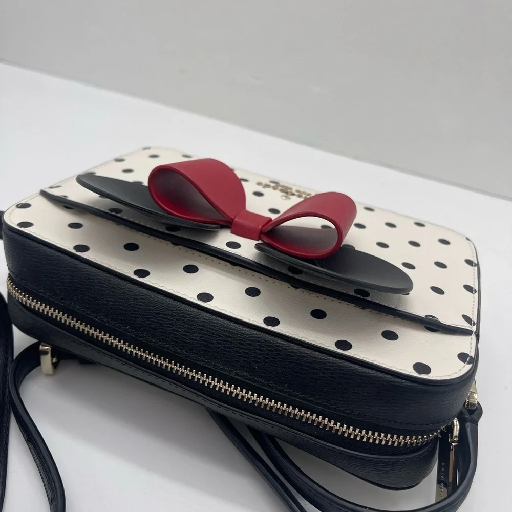 kate spade disney x kate spade new york other minnie mouse camera bag
NWT - Picture 10 of 16